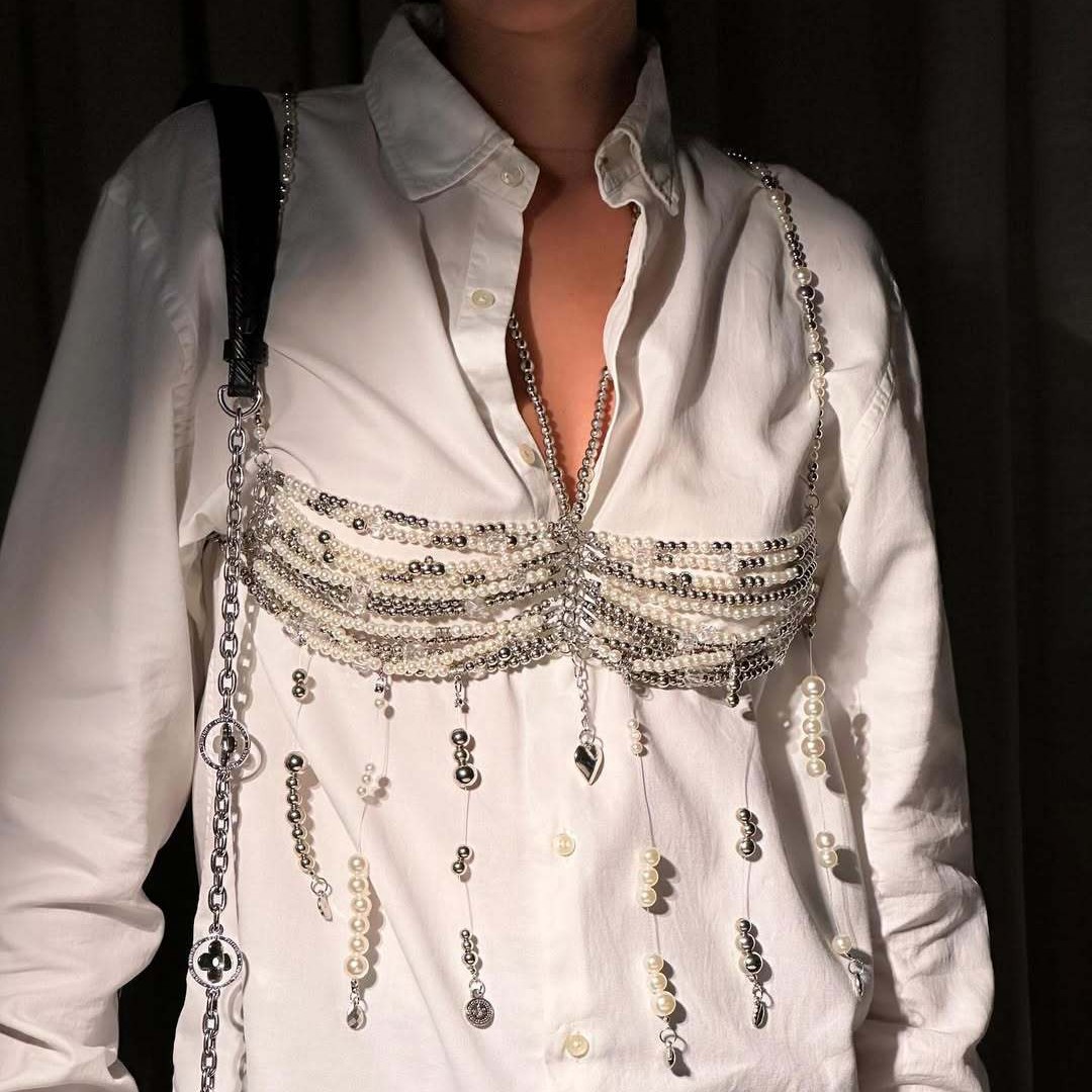 Body Jewelry Vest - 多層ホルターベストトップ、プラスチック織りパールビーズ、ブレストチェーン、セクシーブラ、ボディジュエリー、サマーナイトクラブ、高級デザイン、2025