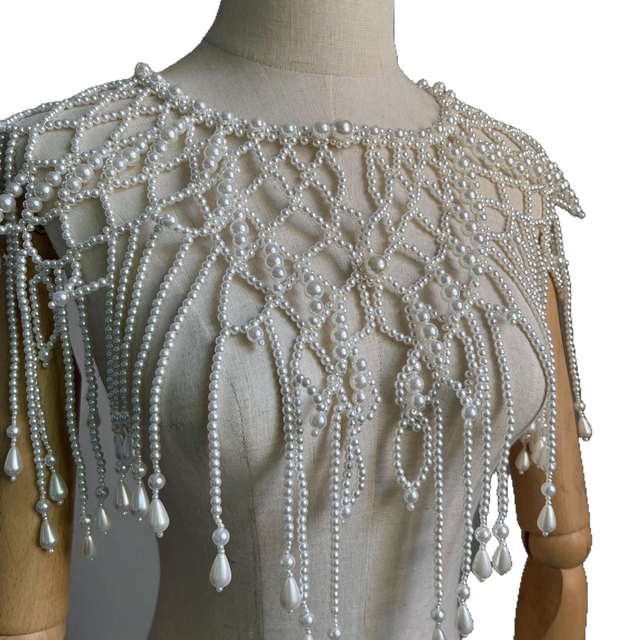 手作りパールレイヤードボディチェーン、フリンジタッセル付きビ - Body Jewelry Vest のレビューと価格