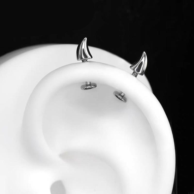 スタイリッシュな悪魔スパイクイヤリング酸化耐性チタン鋼ボディ - Body Jewelry For Sensitive Skin のレビューと価格
